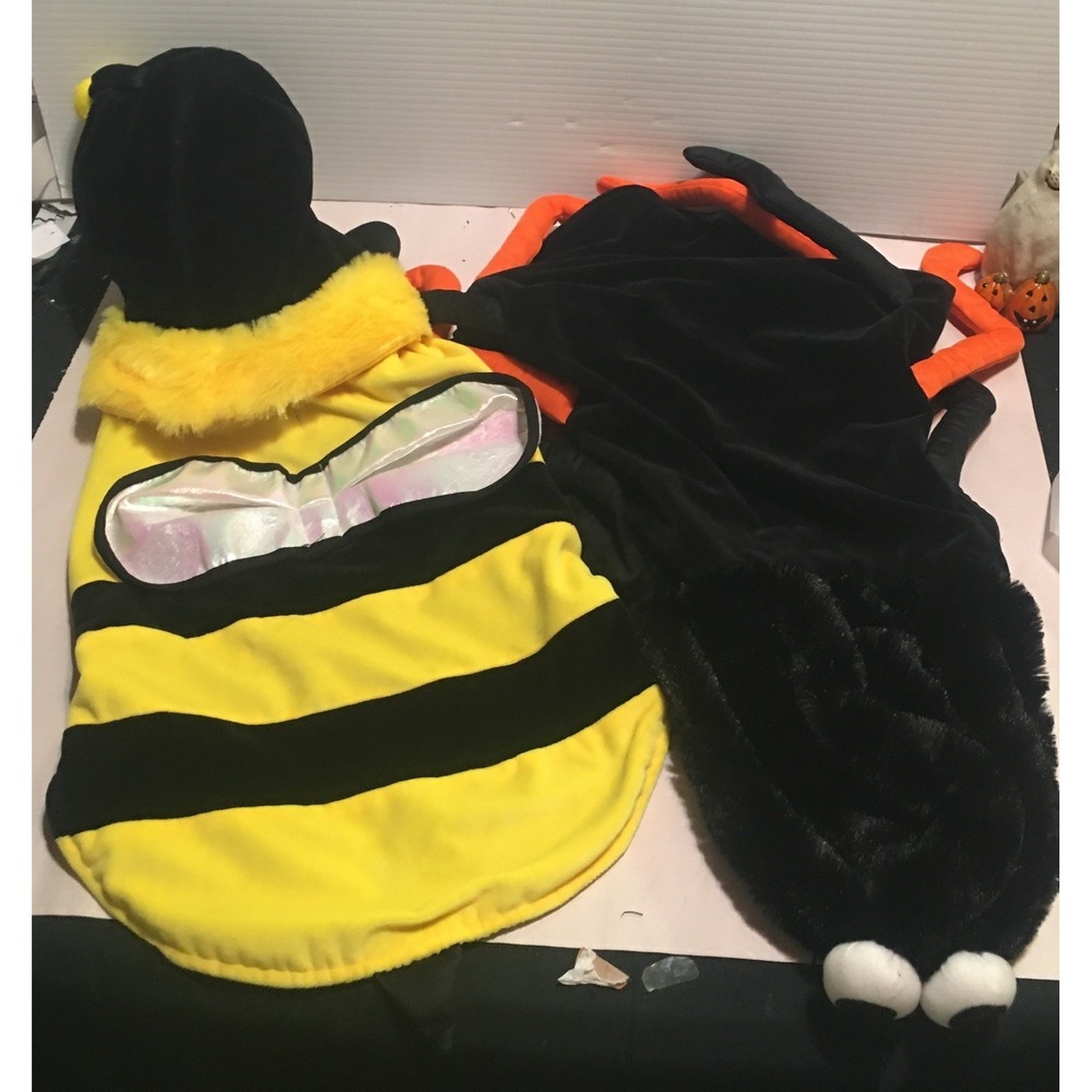 Dog Halloween Costumes Bumble Bee and Spider  Hook and Loop Closure Size‎ M/L